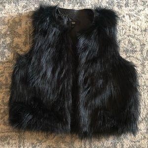 Massimo black fur vest in excellent condition
